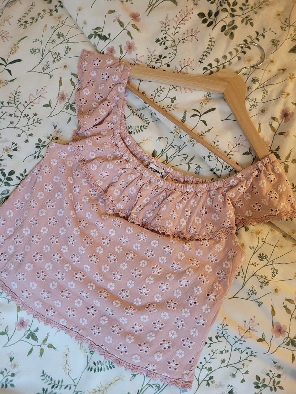 Roommates Blush Pink Eyelet Off-Shoulder Crop Top